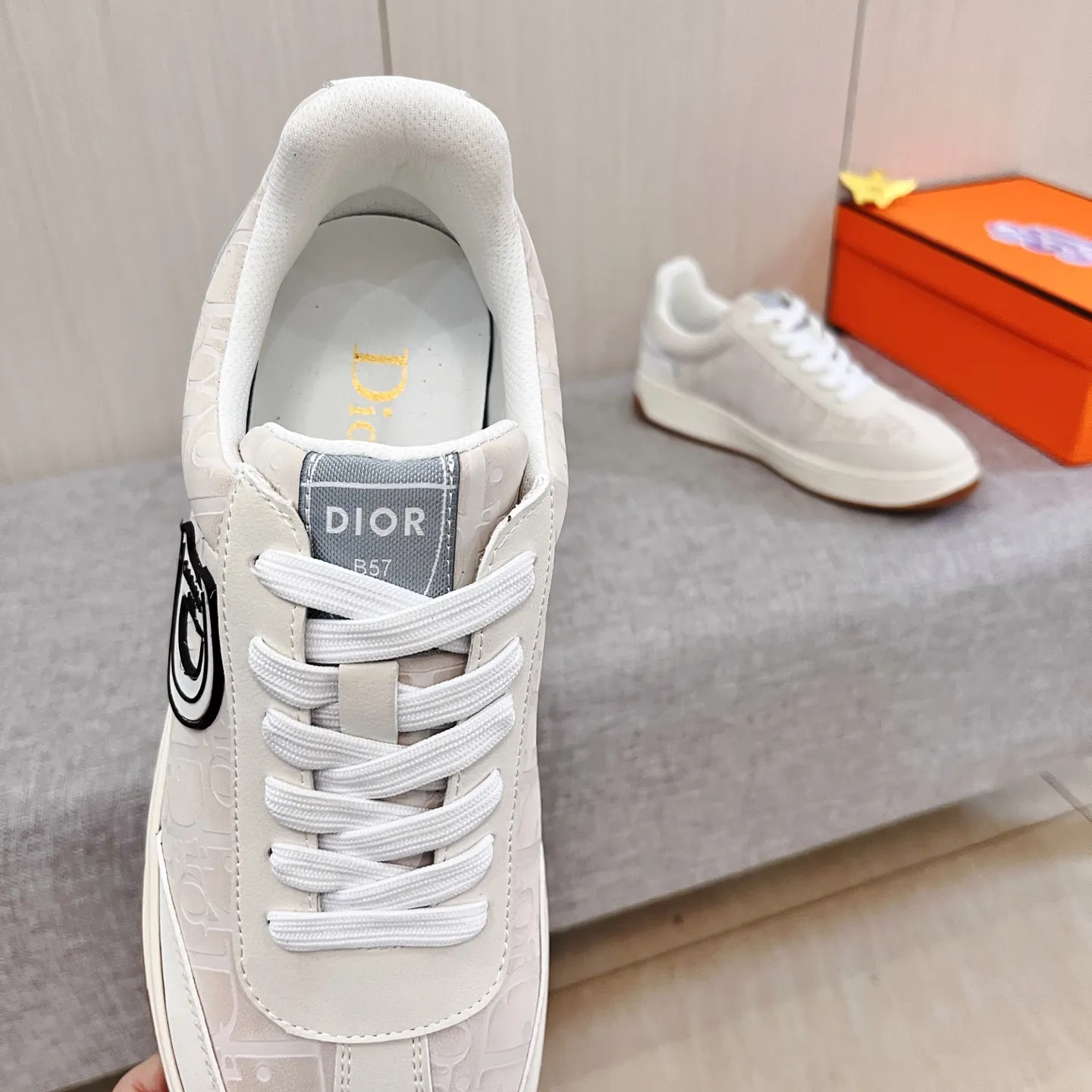 🚘🚘Factory batch 400💰[Dior]🔥Men's high-end brand of shoes official website 1:1 latest masterpiece: the upper is made of first-layer cowhide imported from Italy with a comfortable and breathable lining➕original non-slip and wear-resistant outsole🔥, making walking more convenient and comfortable! An exclusive new model, a stunning work, a beautiful 1:1 replica [color] compared to the official quality! Create a fashionable personality to set off your uniqueness! A must-have for trendy men! Classic🔥Size: 38-44 Color: 🔥Multiple colors available🔥.